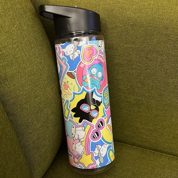 Sanrio Water Bottles NWT NWOT - Picture 15 of 16
